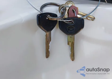 1988 Dodge D-Series D100 из США, поврежденный, VIN 1B7FD04X8JS739662